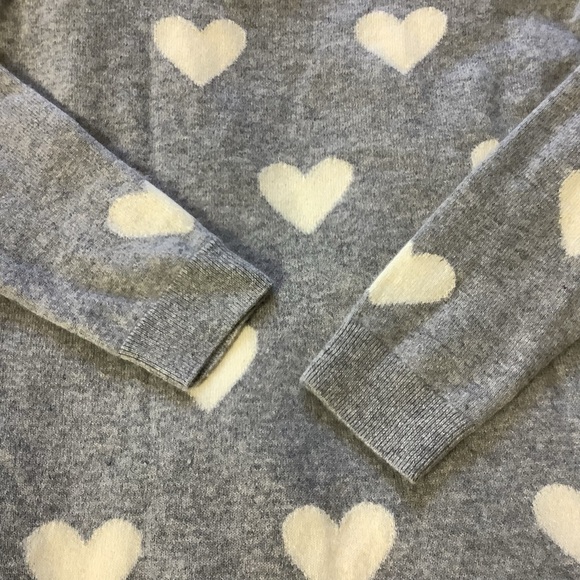 Petite Medium Talbots 100% Cashmere Sweater Heather Gray Cream Heart Pattern - Picture 8 of 10
